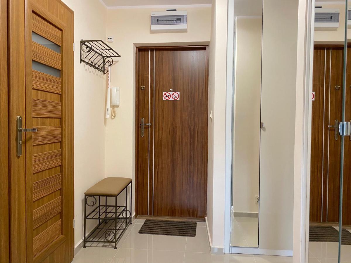 Swish Apartment -10 Min To Old Town Gdansk,Pkp & Shopping Mall Екстериор снимка